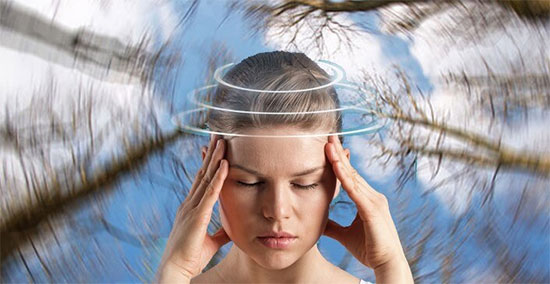  Cơn đau nửa đầu có thể gây hoa mắt, chóng mặt, nhìn đôi, hoặc mất thị lực